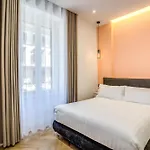 Vatican Eagle Apartment